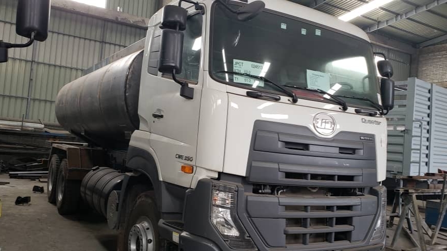 UD Quester Heavy Duty Truck